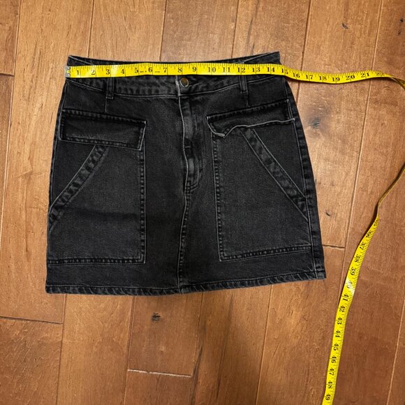 Topshop Black Denim Cargo Mini Skirt | Size 8 | EUC | Utility Style - Picture 5 of 7